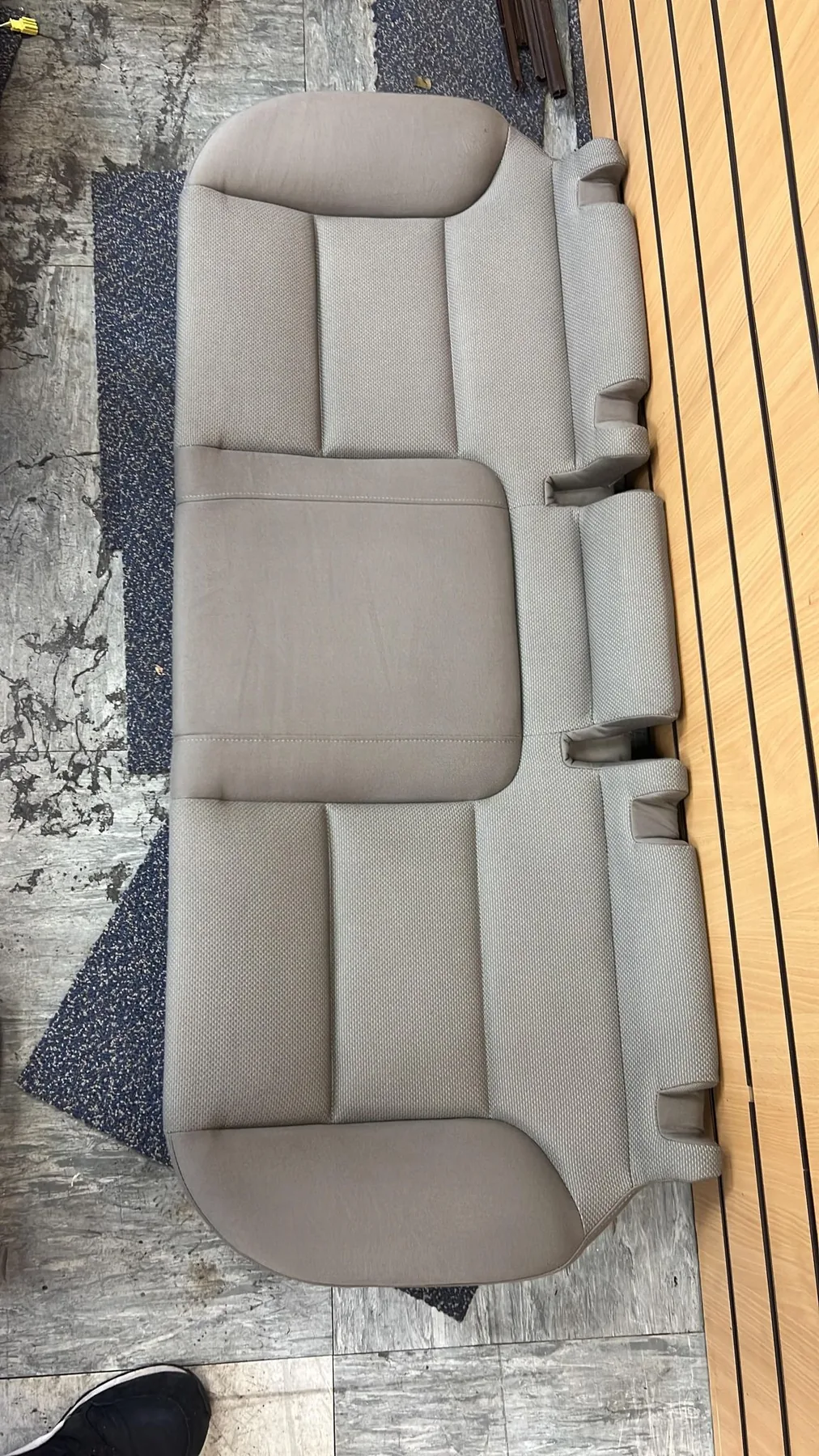 Banchetă spate după